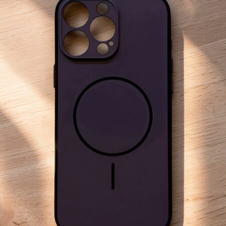 IPhone 16 pro max -Coloured Magsafe