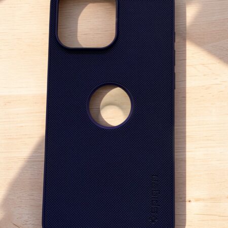 Iphone 16 pro max-Leather Spigen Case
