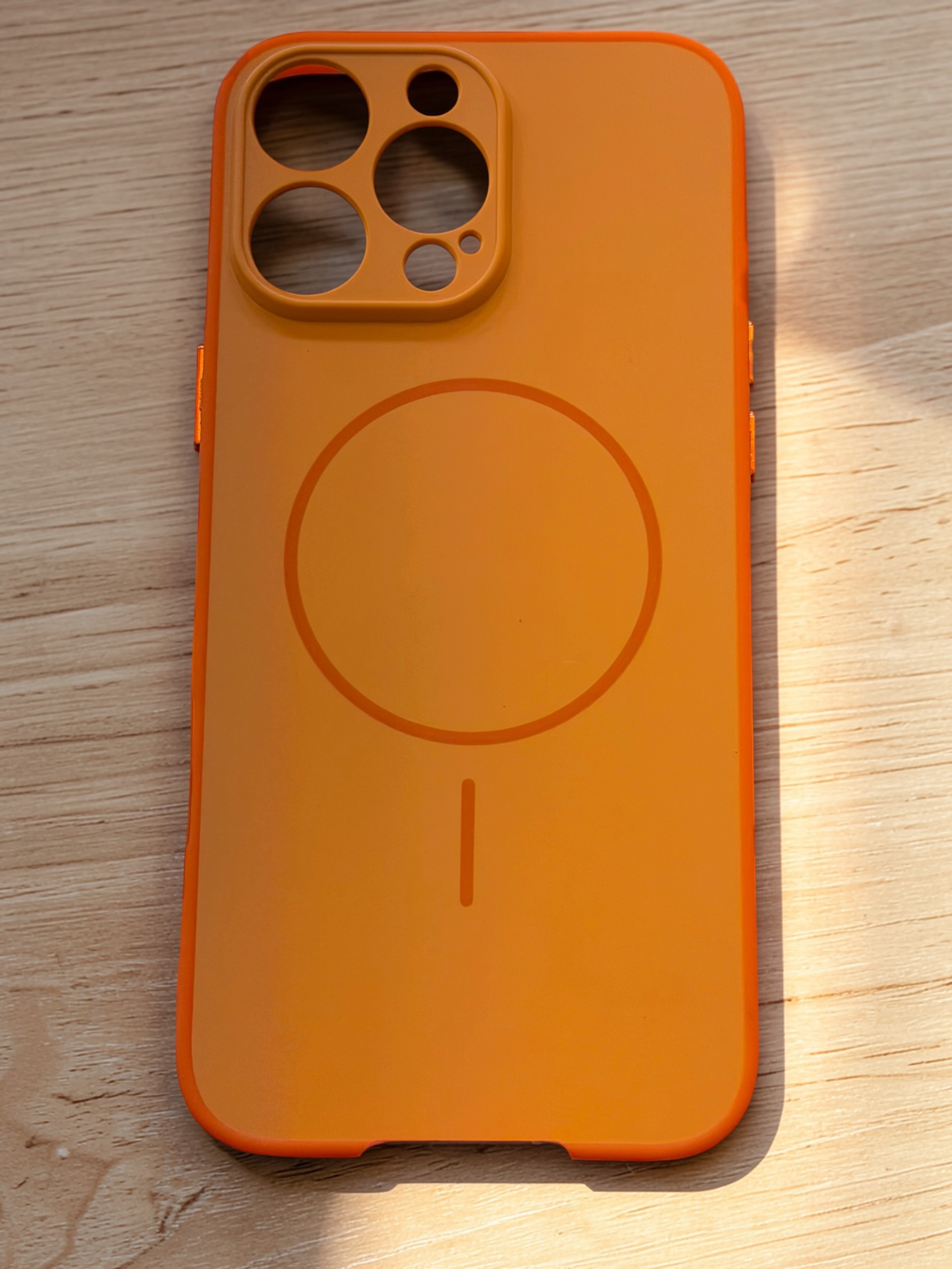 IPhone 16 pro max -Coloured Magsafe - Image 2