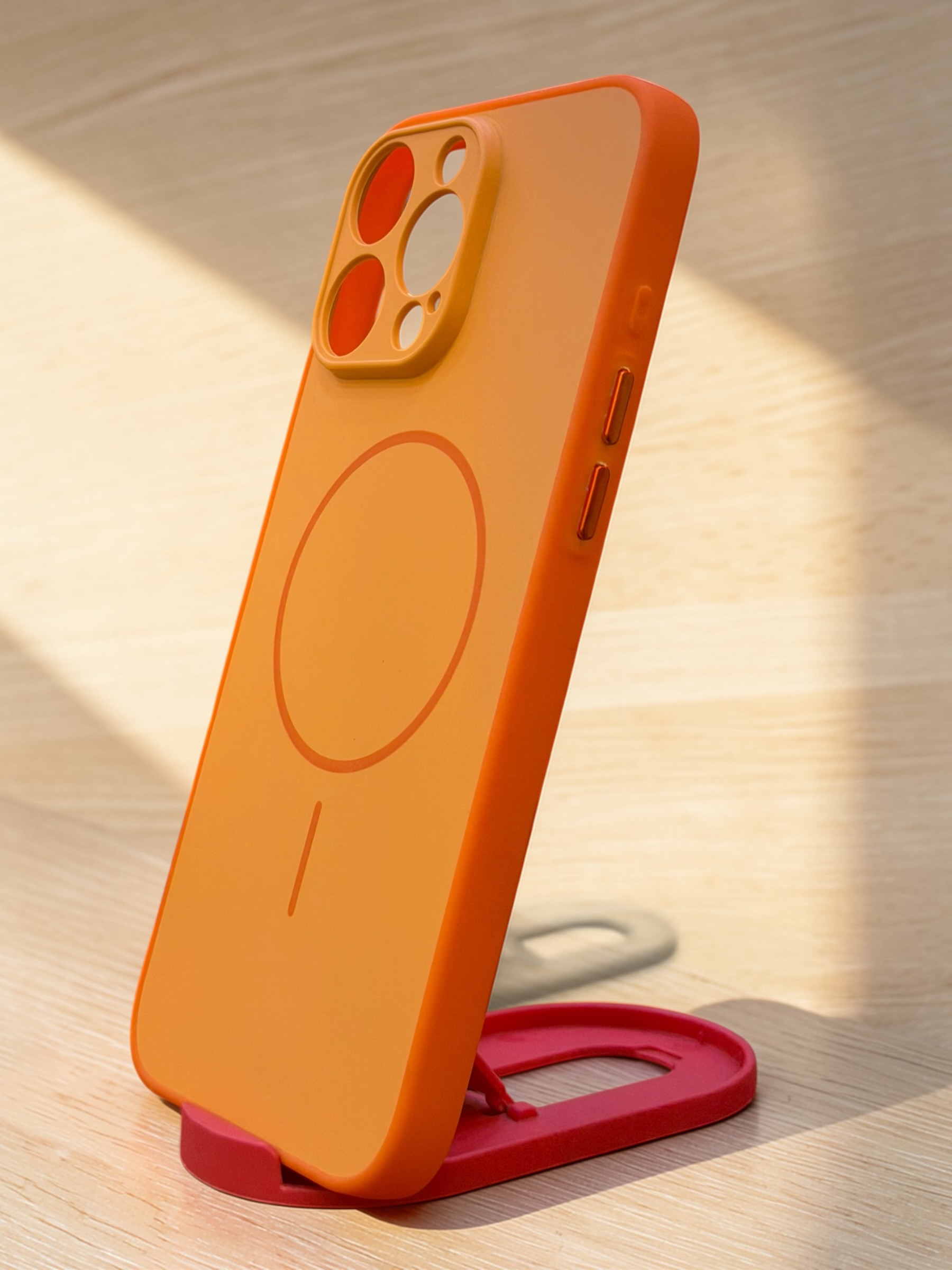 IPhone 16 pro max -Coloured Magsafe - Image 3