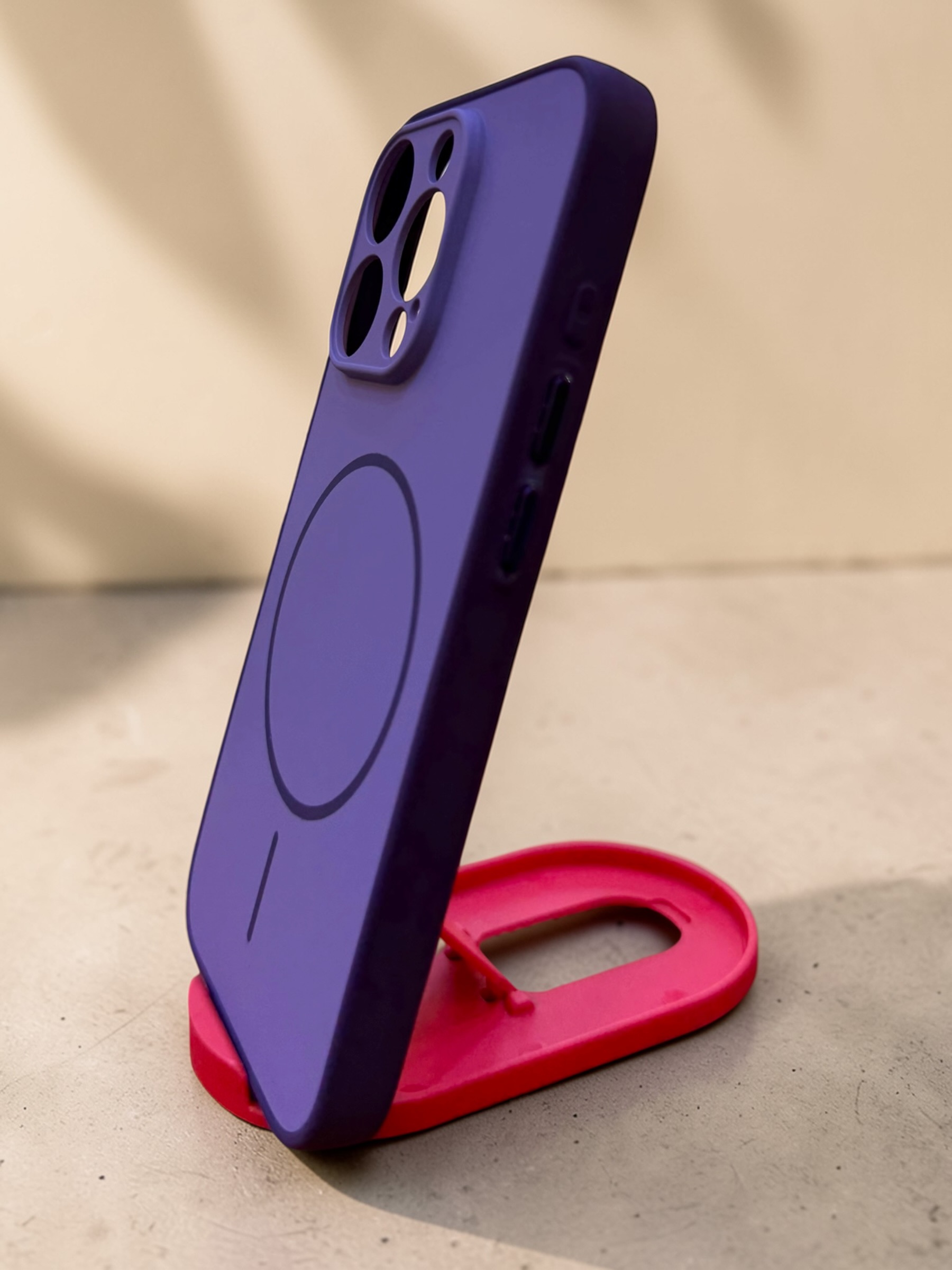 IPHONE 15 PRO - COLOURED MAGSAFE - Image 2