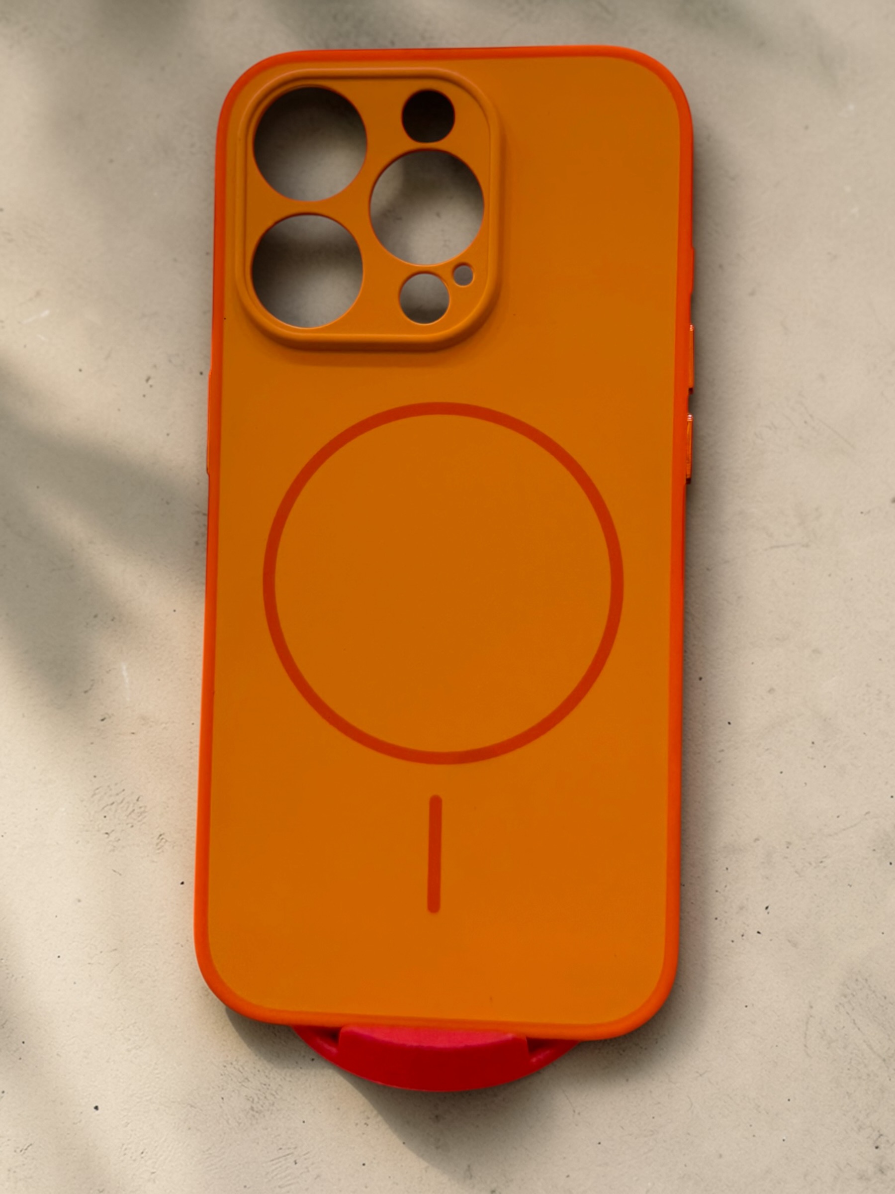 IPHONE 15 PRO - COLOURED MAGSAFE - Image 3